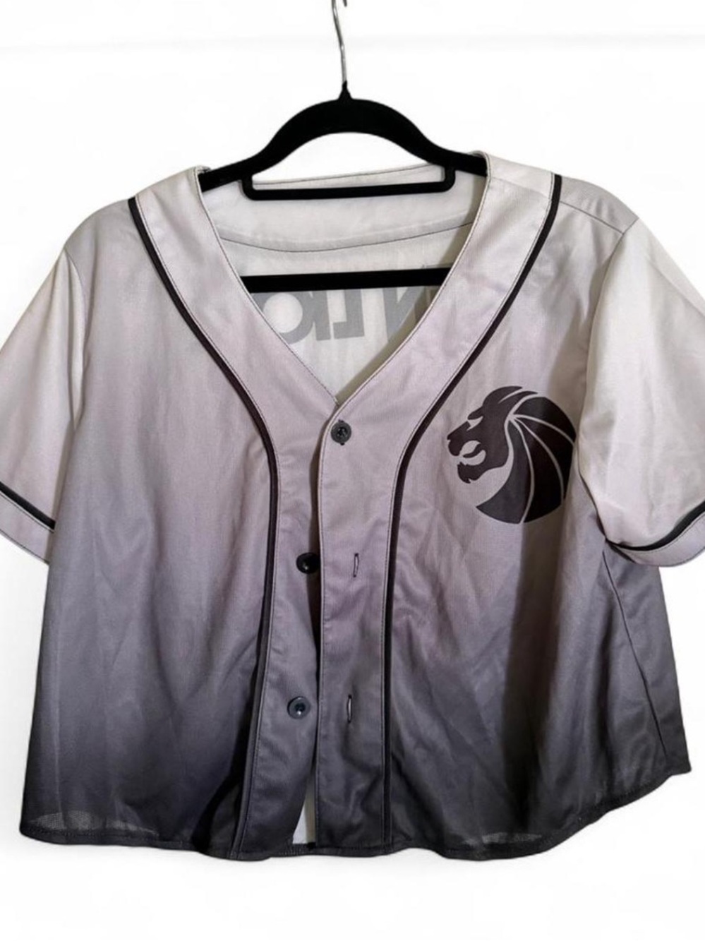 Seven Lions Ombre Gray and Black Crop Jersey